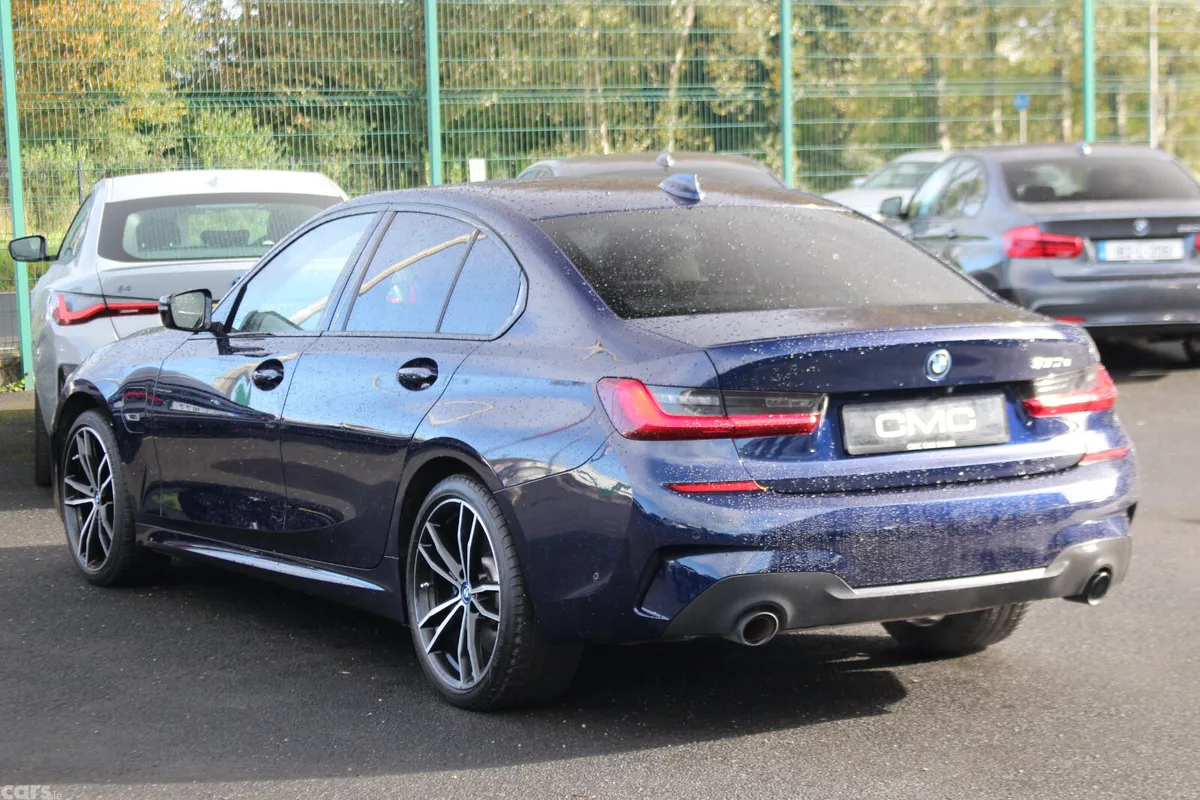 BMW 3-Series Saloon, Petrol Hybrid, 2022, Blue