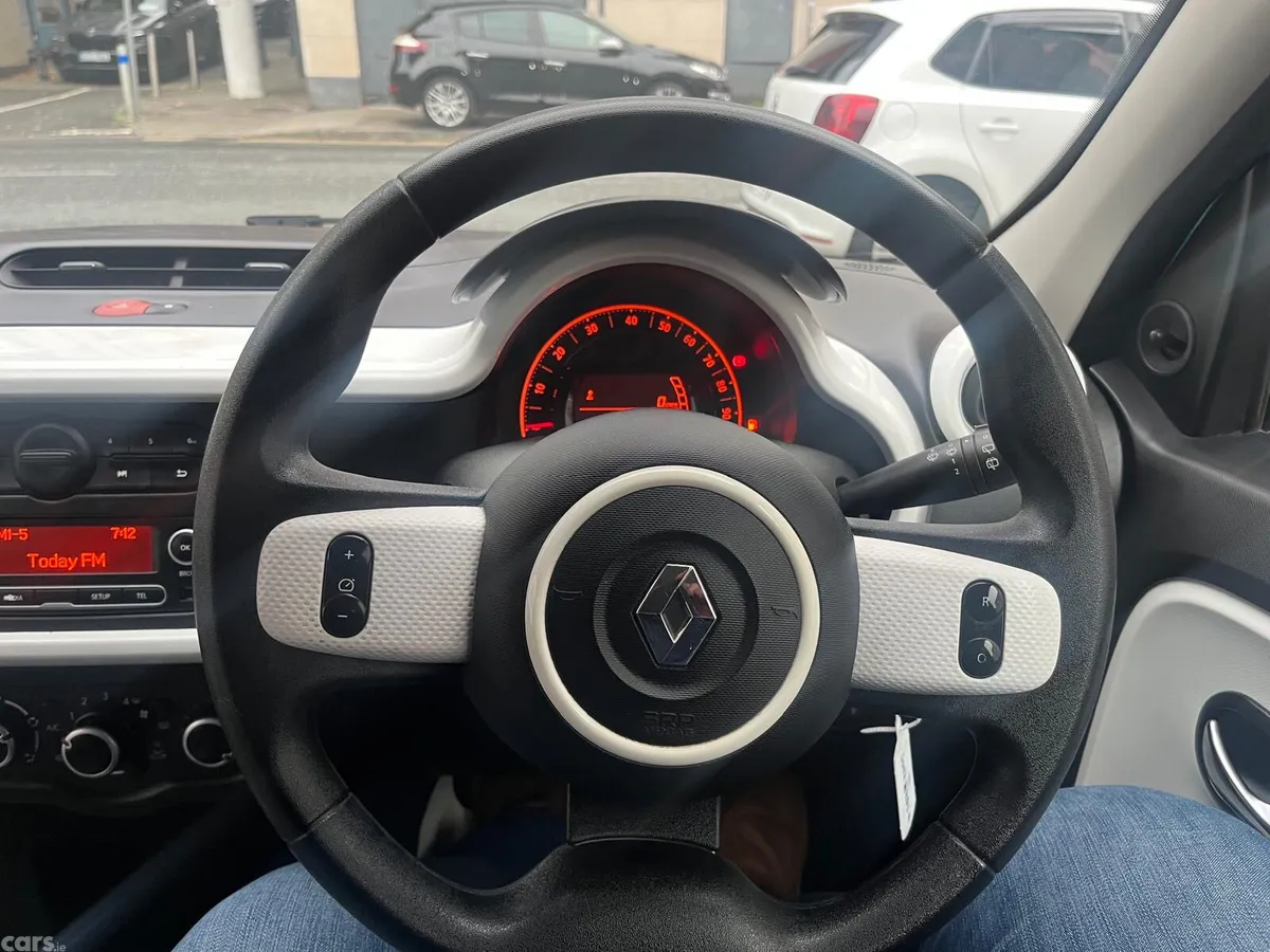 Renault Twingo Hatchback, Petrol, 2015, Blue