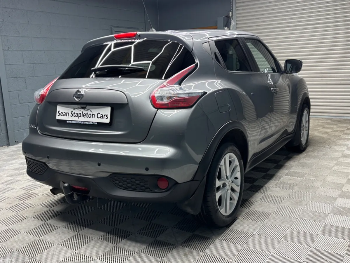 Nissan Juke Hatchback, Diesel, 2016, Grey