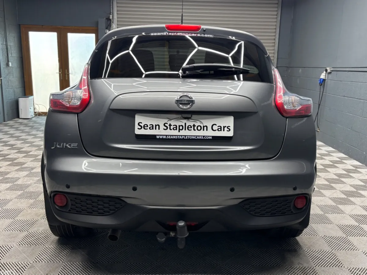 Nissan Juke Hatchback, Diesel, 2016, Grey