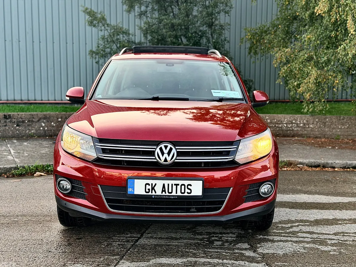 Volkswagen Tiguan SUV, Diesel, 2015, Red