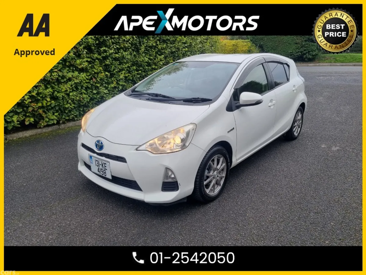Toyota Aqua Hatchback, Petrol Hybrid, 2013, White
