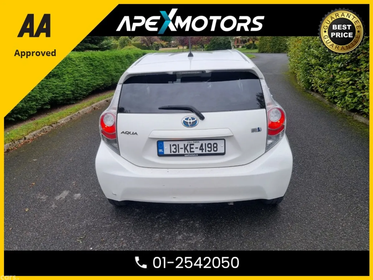 Toyota Aqua Hatchback, Petrol Hybrid, 2013, White