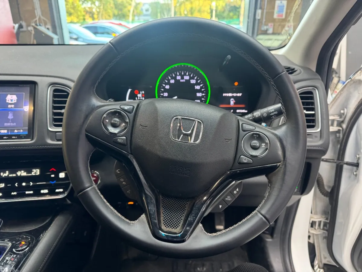 Honda Vezel SUV, Petrol, 2018, White