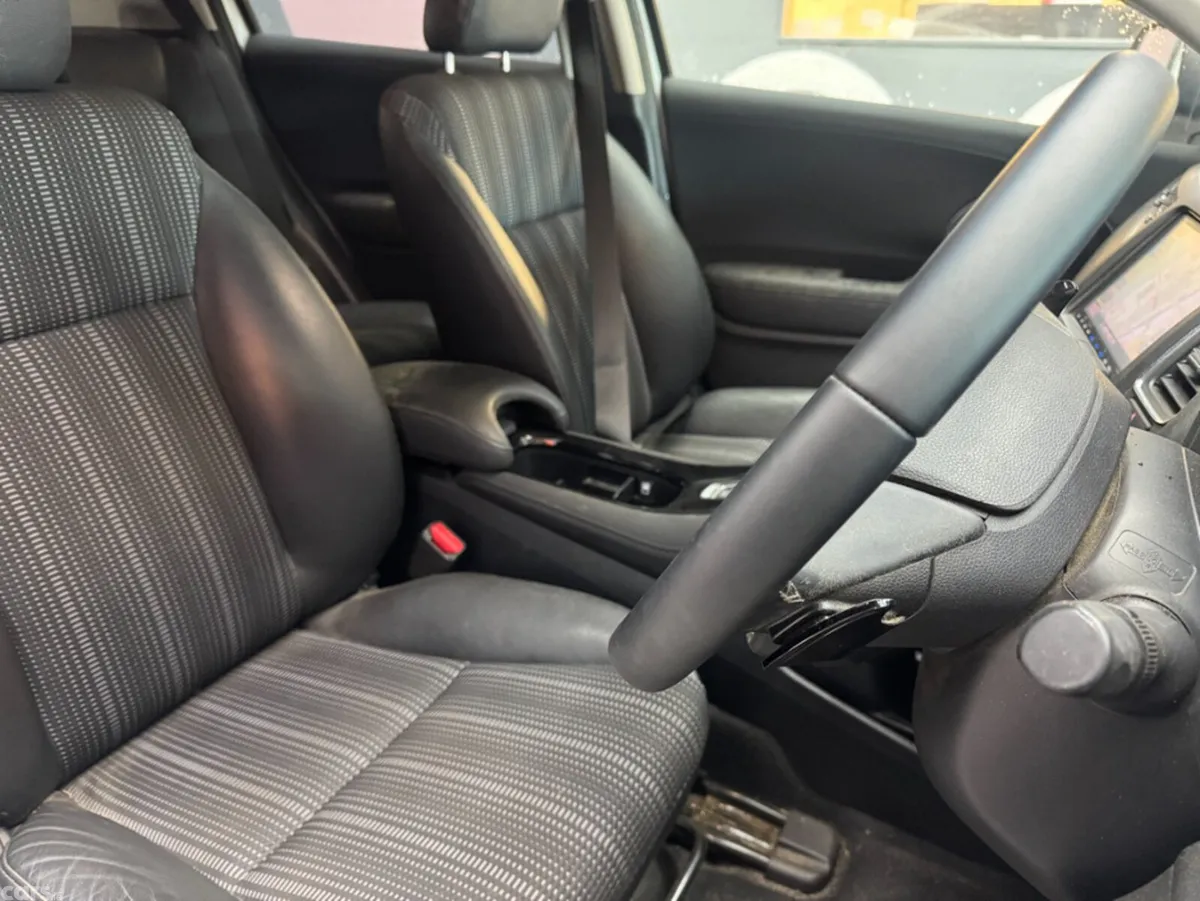 Honda Vezel SUV, Petrol, 2018, White
