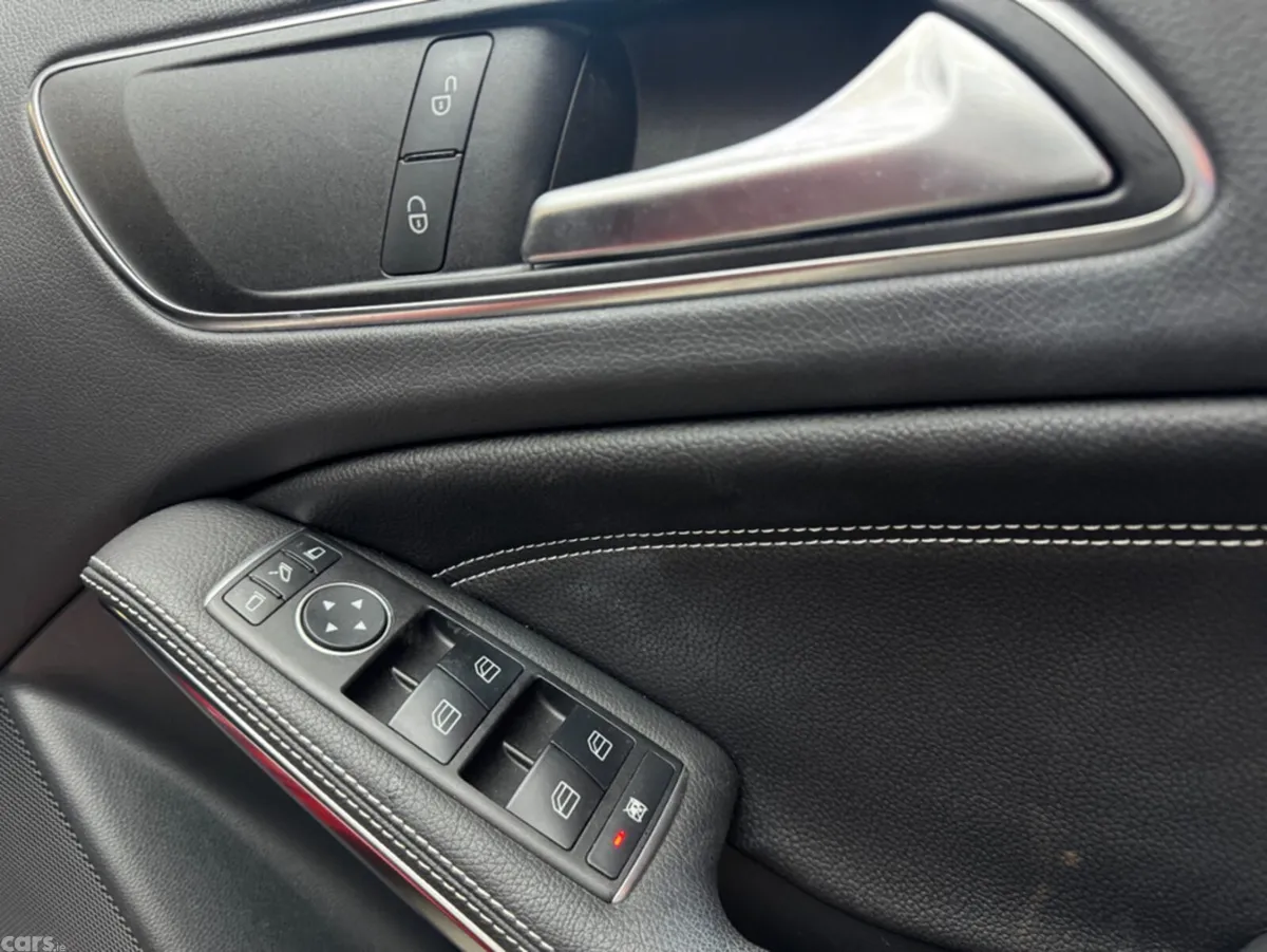 Mercedes-Benz A-Class Hatchback, Petrol, 2015, Red