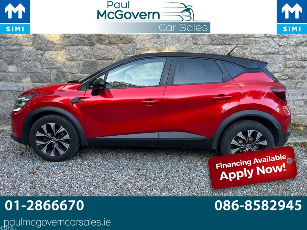 Renault Captur Hatchback, Petrol, 2023, Red