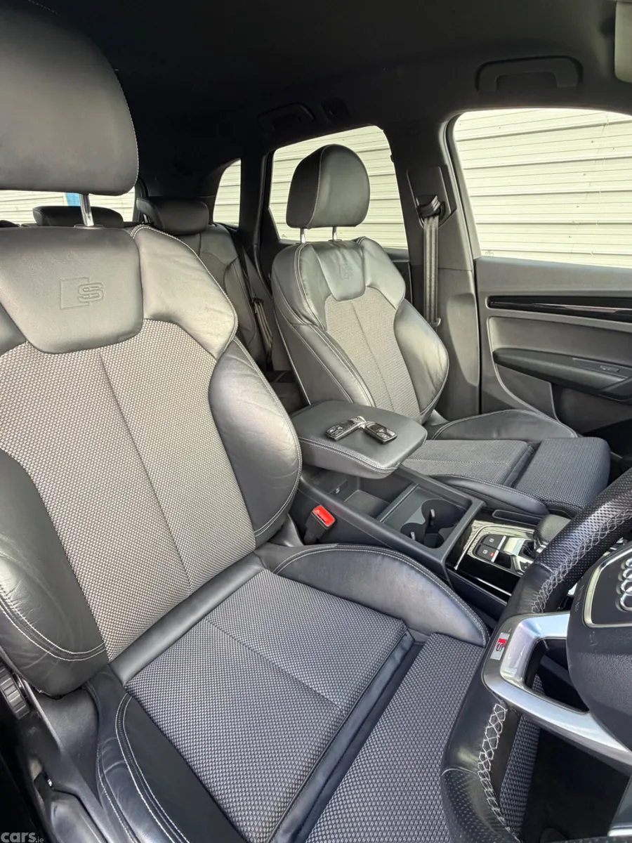 Audi Q5 SUV, Diesel, 2023, Blue