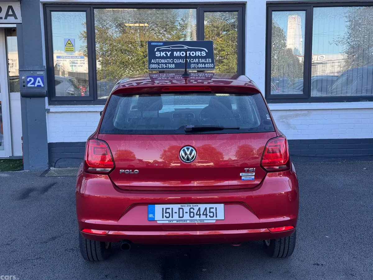 Volkswagen Polo Hatchback, Petrol, 2015, Red