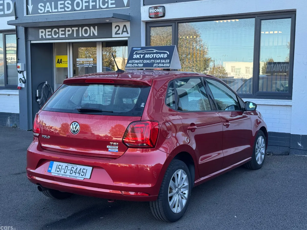 Volkswagen Polo Hatchback, Petrol, 2015, Red