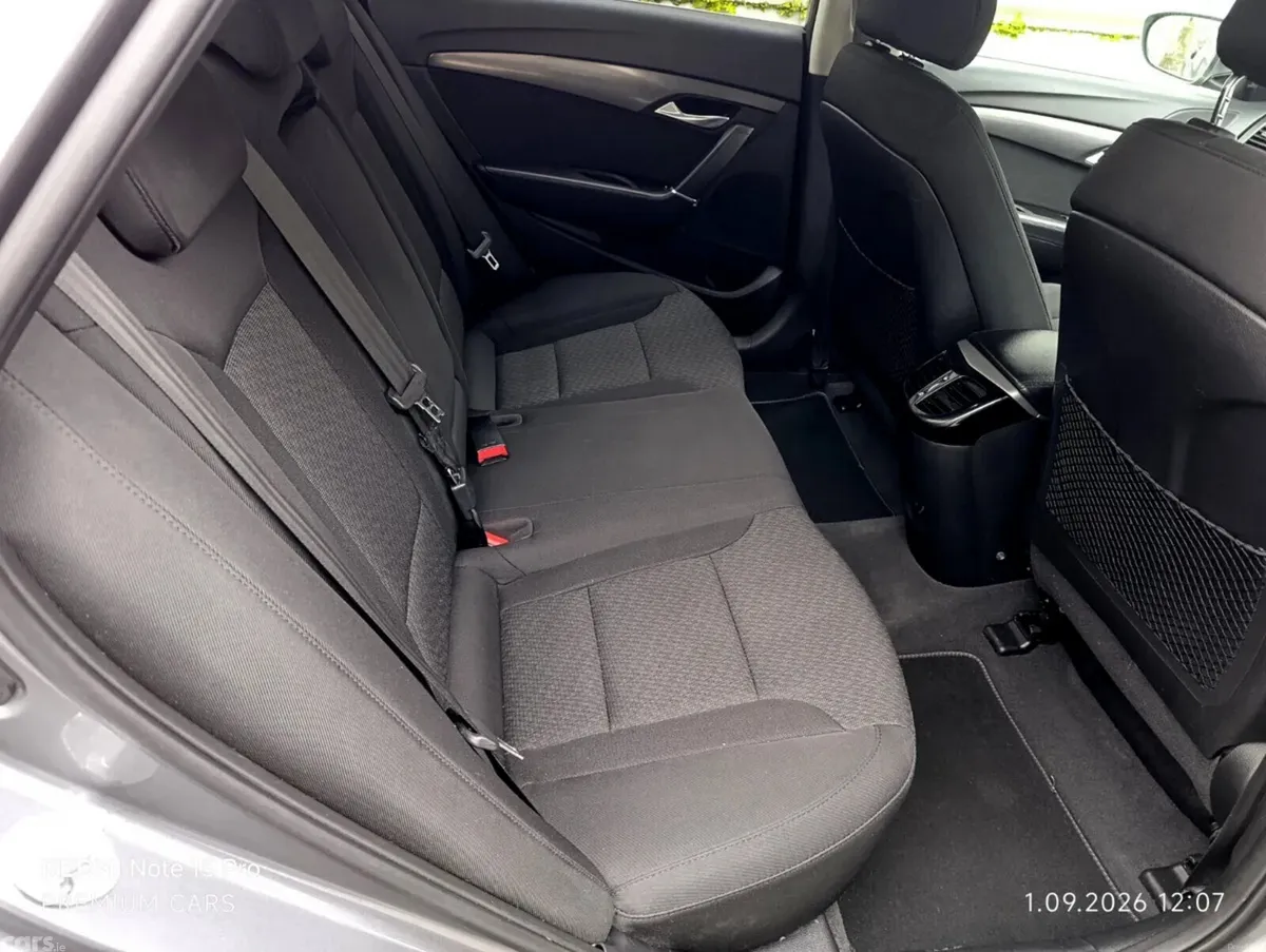 Hyundai i40 Saloon, Diesel, 2015, Silver