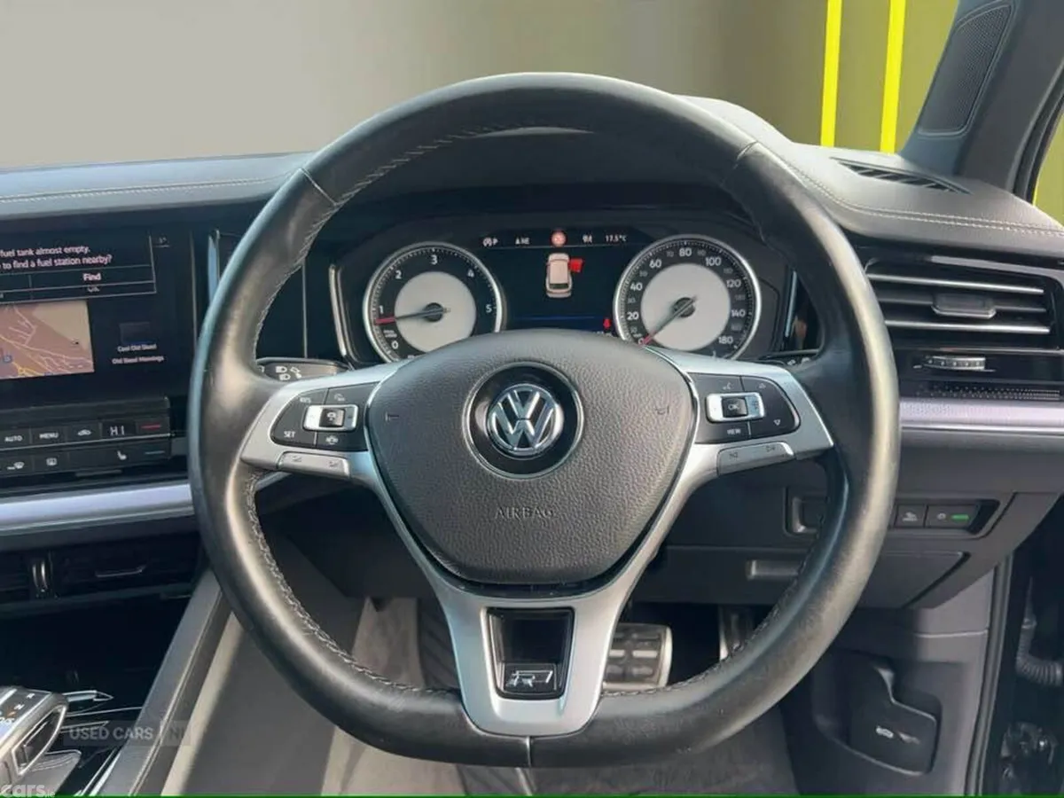 Volkswagen Touareg SUV, Diesel, 2019, Black