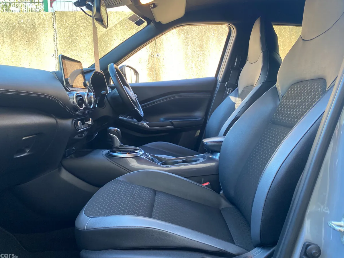 Nissan Juke SUV, Petrol Hybrid, 2024, Grey