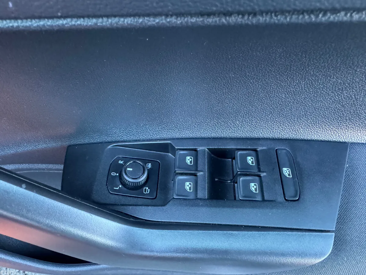 Volkswagen Polo Hatchback, Petrol, 2020, Orange