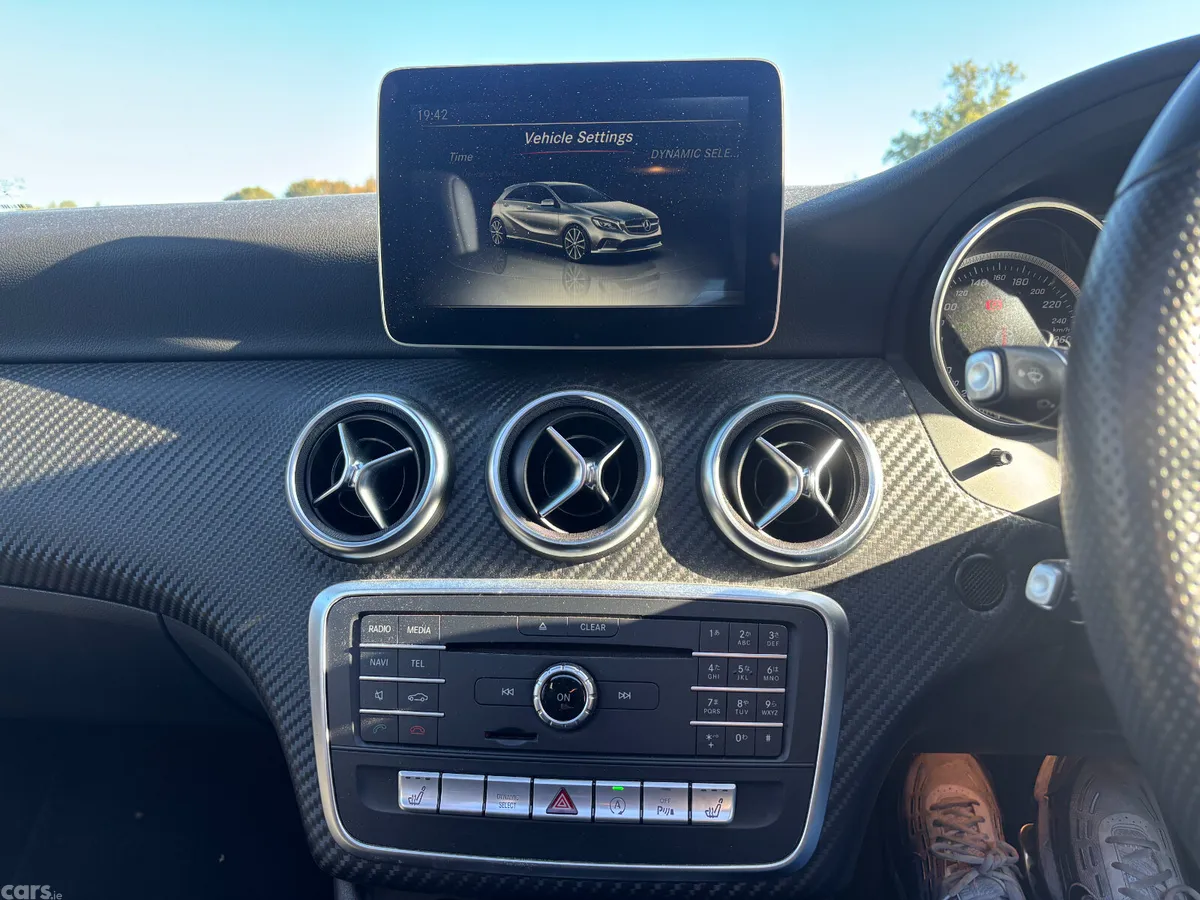 Mercedes-Benz A-Class Hatchback, Petrol, 2017, White