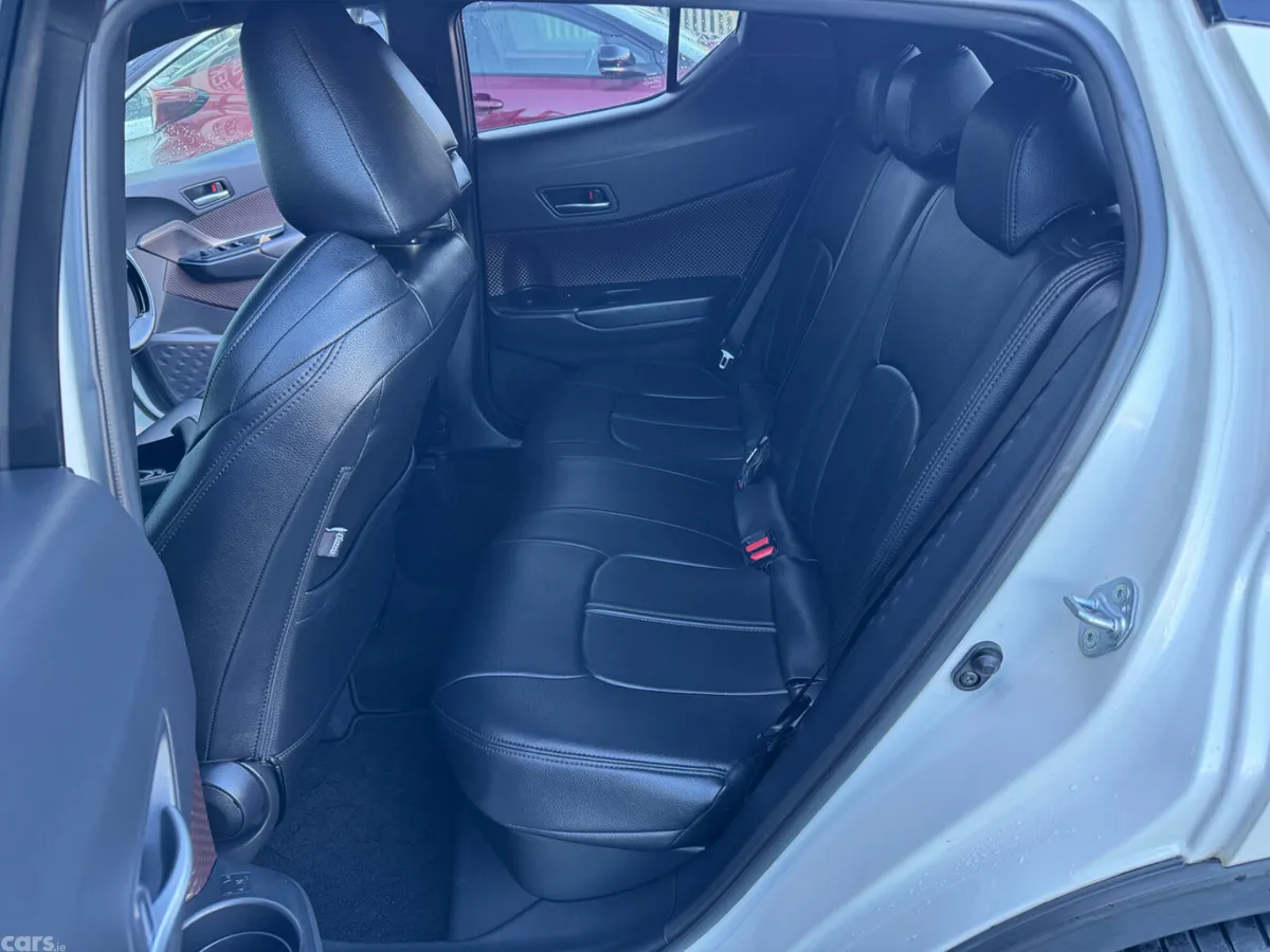 Toyota C-HR Hatchback, Petrol Hybrid, 2017, White