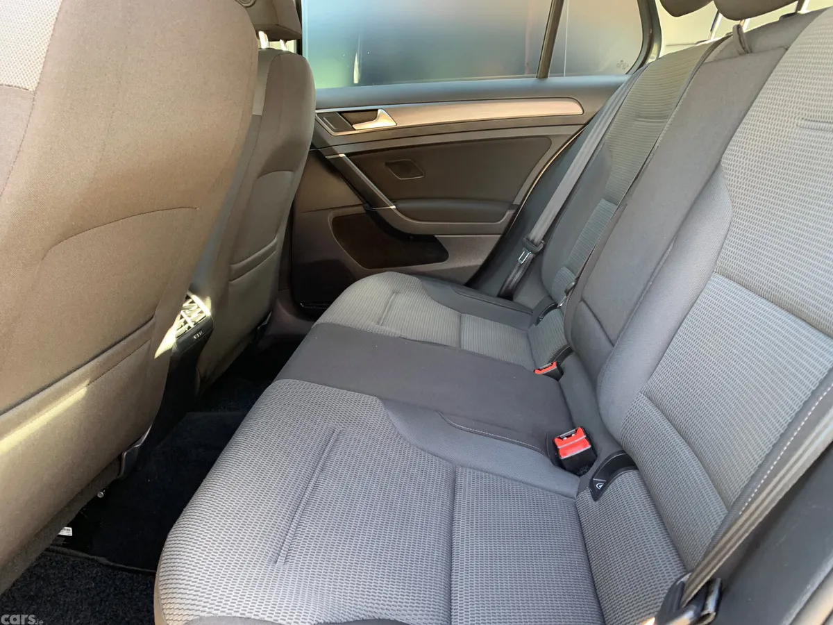 Volkswagen Golf Hatchback, Diesel, 2017, Grey