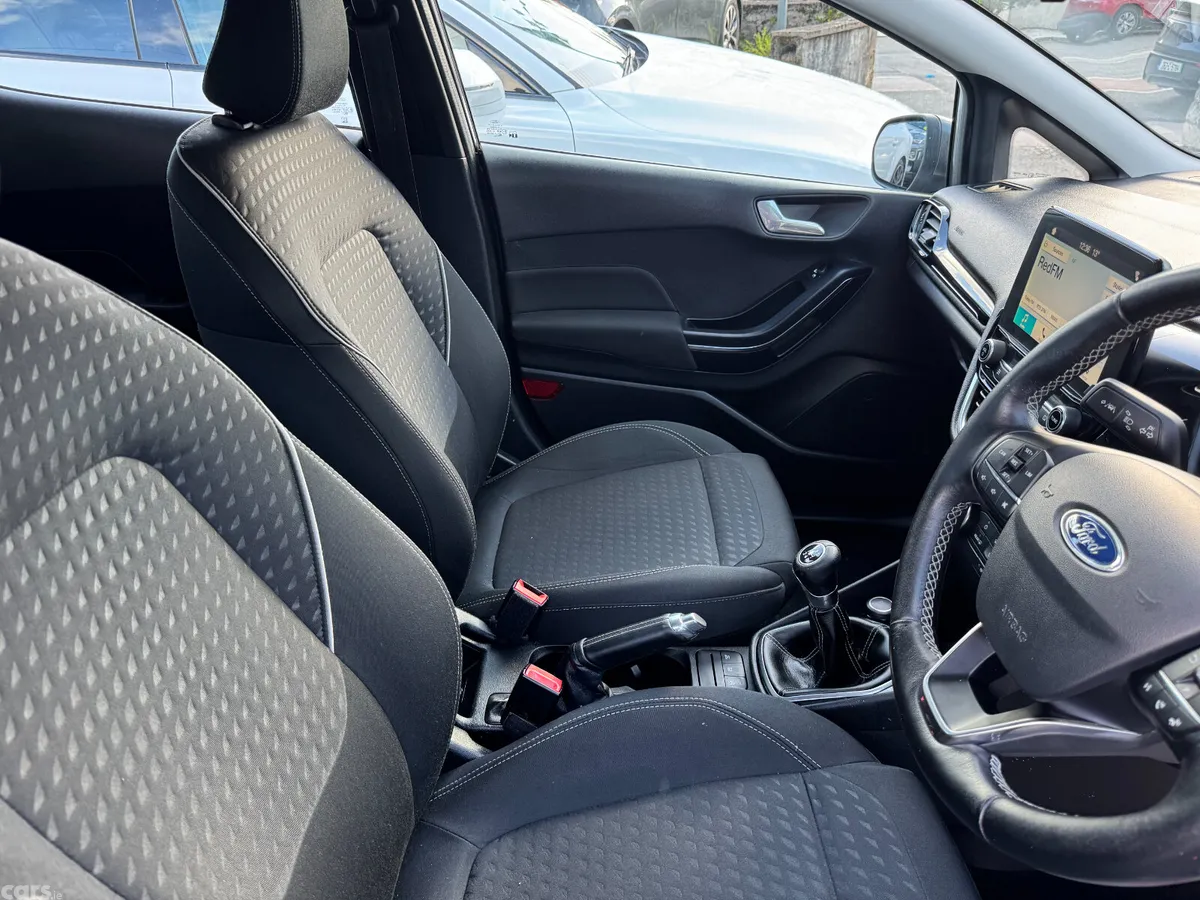 Ford Fiesta Hatchback, Petrol, 2018, Grey