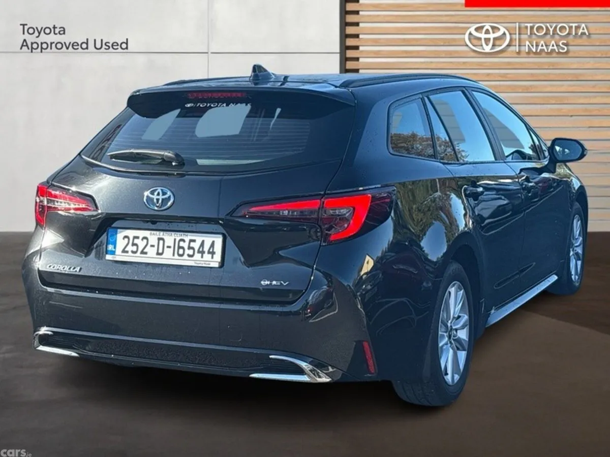 Toyota Corolla Estate, Petrol Hybrid, 2025, Black
