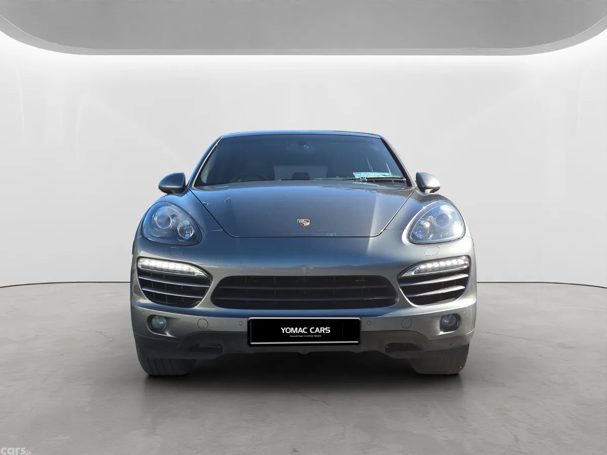 Porsche Cayenne SUV, Diesel, 2012, Grey