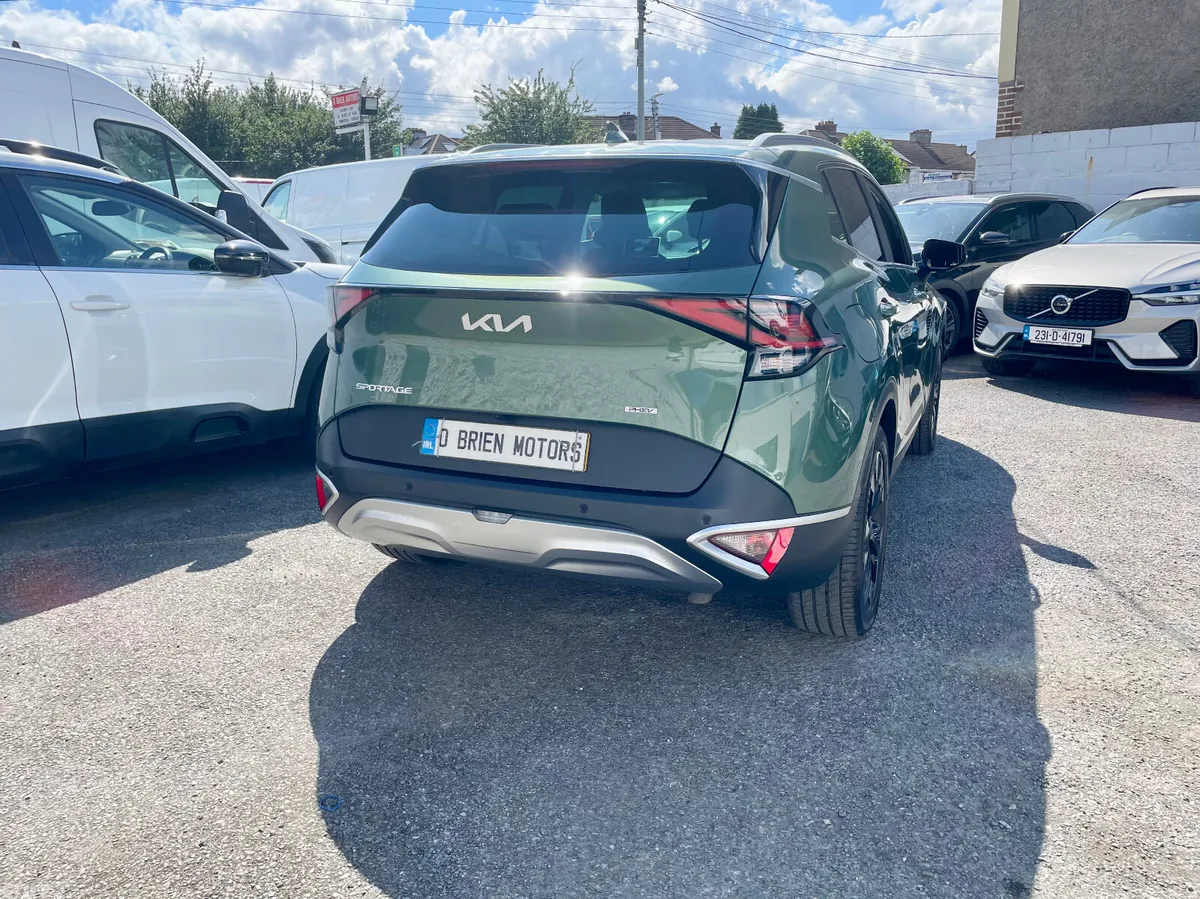 Kia Sportage SUV, Petrol Plug-in Hybrid, 2024, Green