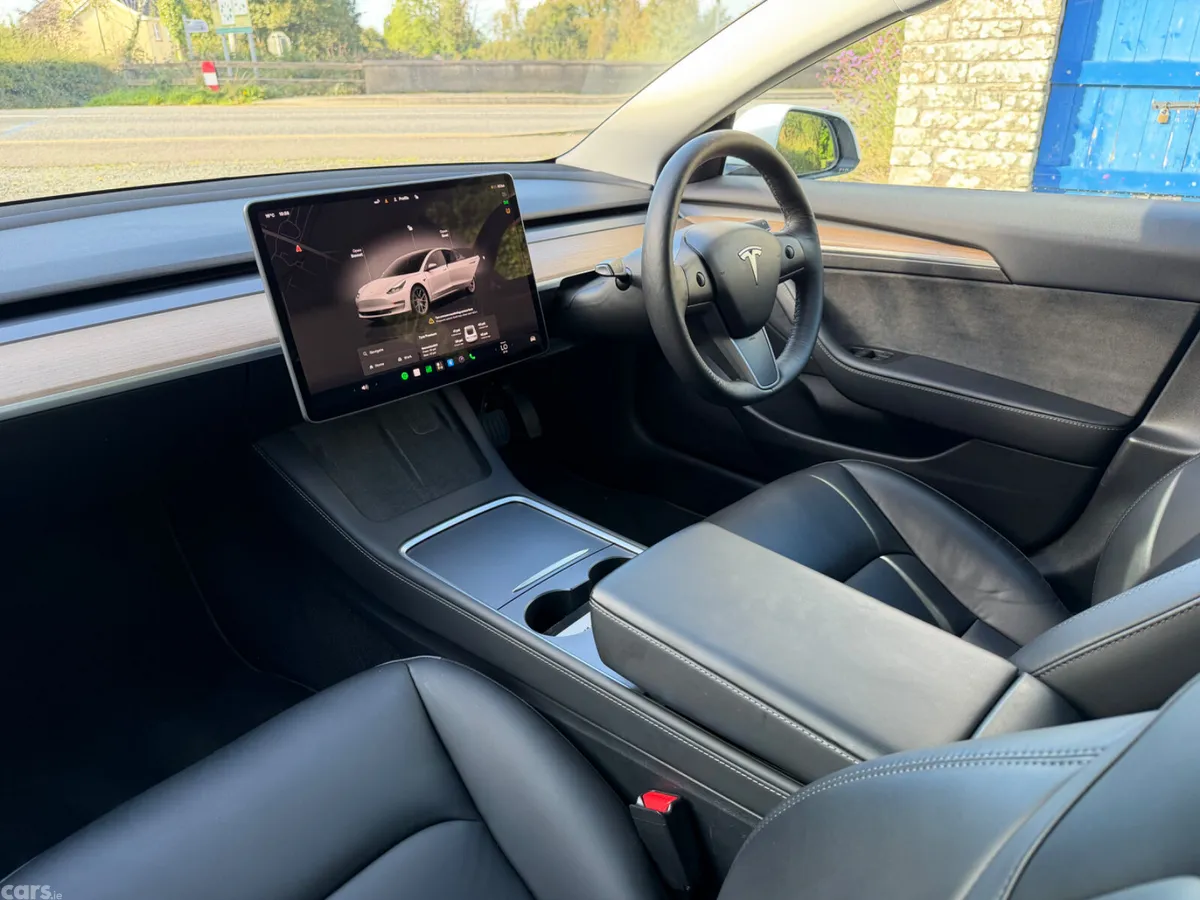 Tesla Model 3 Saloon, Electric, 2023, White