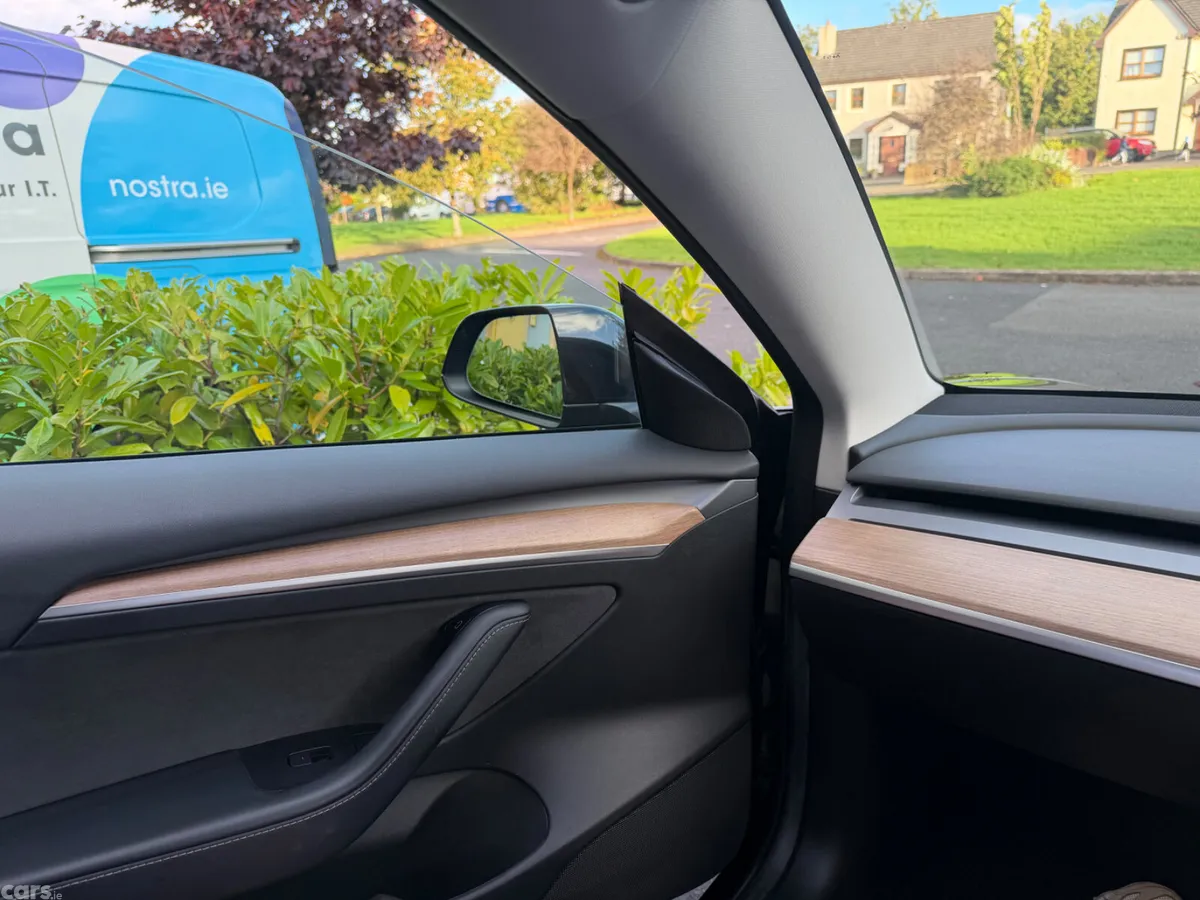Tesla Model 3 Saloon, Electric, 2023, White