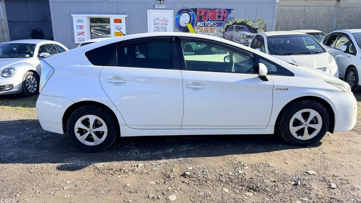 Toyota Prius Hatchback, Petrol Hybrid, 2014, White