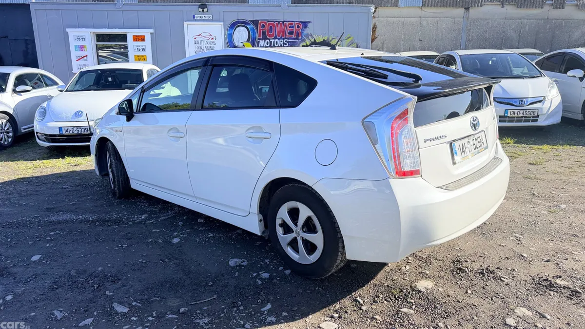 Toyota Prius Hatchback, Petrol Hybrid, 2014, White