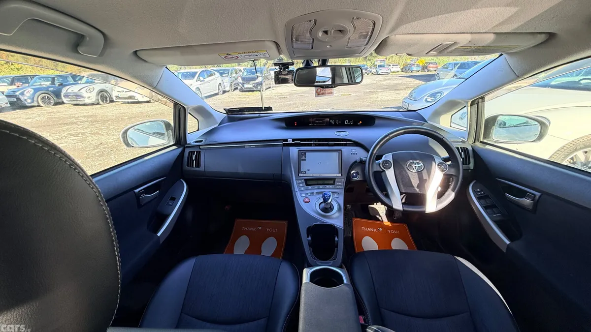 Toyota Prius Hatchback, Petrol Hybrid, 2014, White