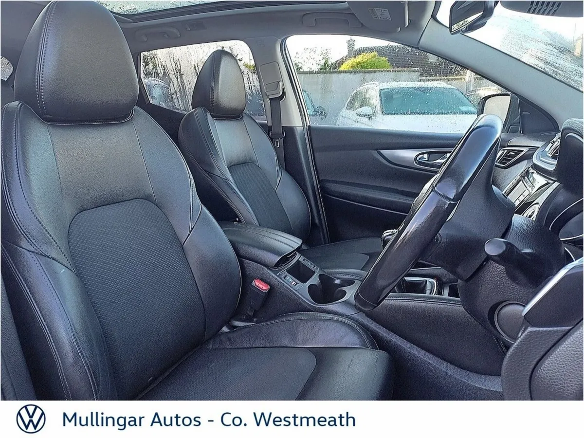 Nissan Qashqai Hatchback, Diesel, 2019, Silver