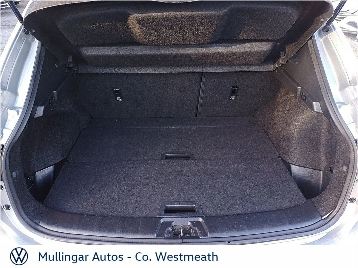 Nissan Qashqai Hatchback, Diesel, 2019, Silver