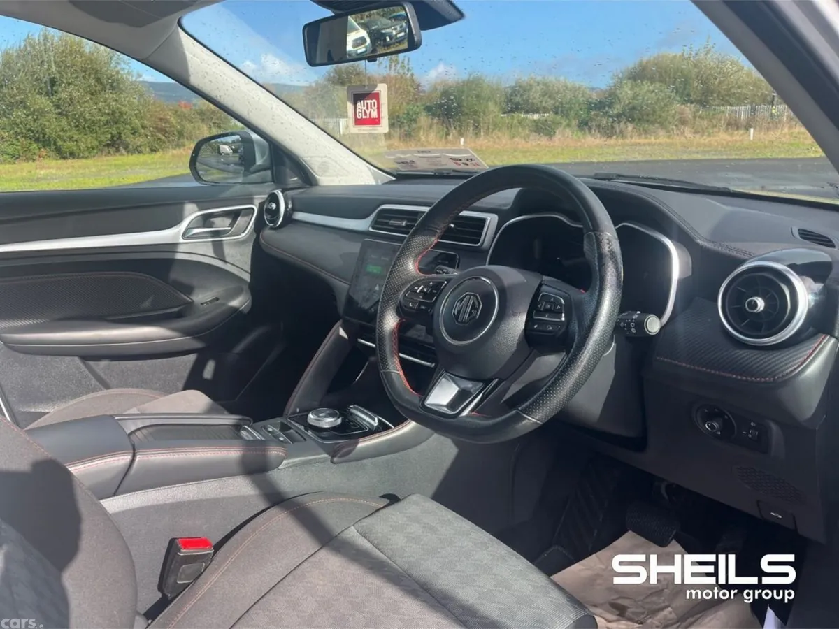 MG ZS Hatchback, Electric, 2022, Silver