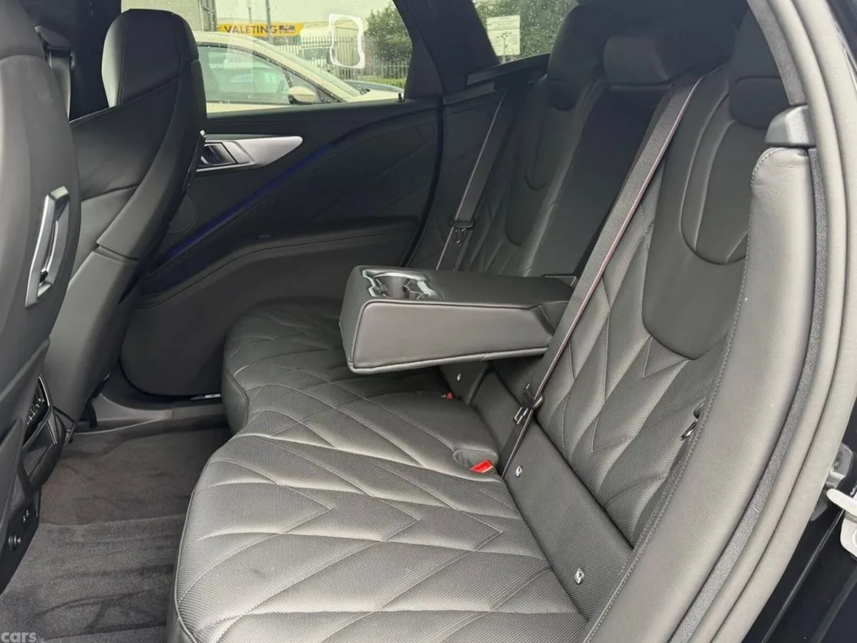 BMW XM SUV, Petrol Plug-in Hybrid, 2026, Black