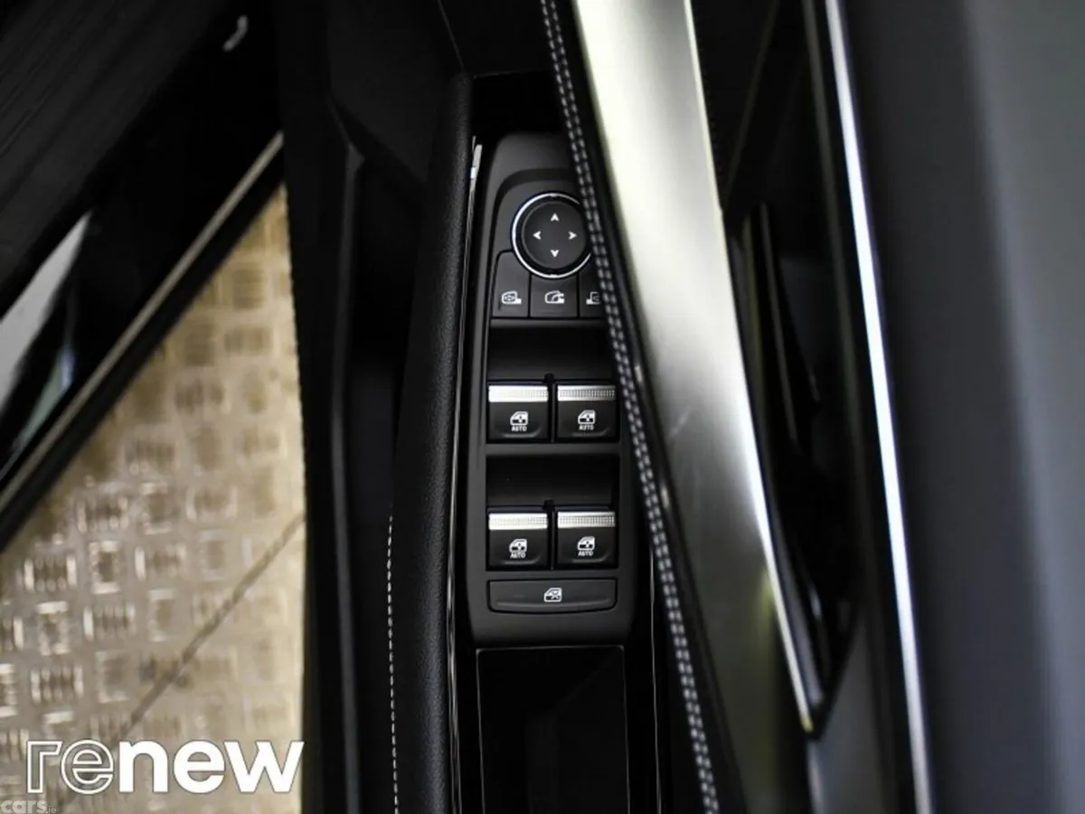 Renault Austral SUV, Petrol, 2024, Black
