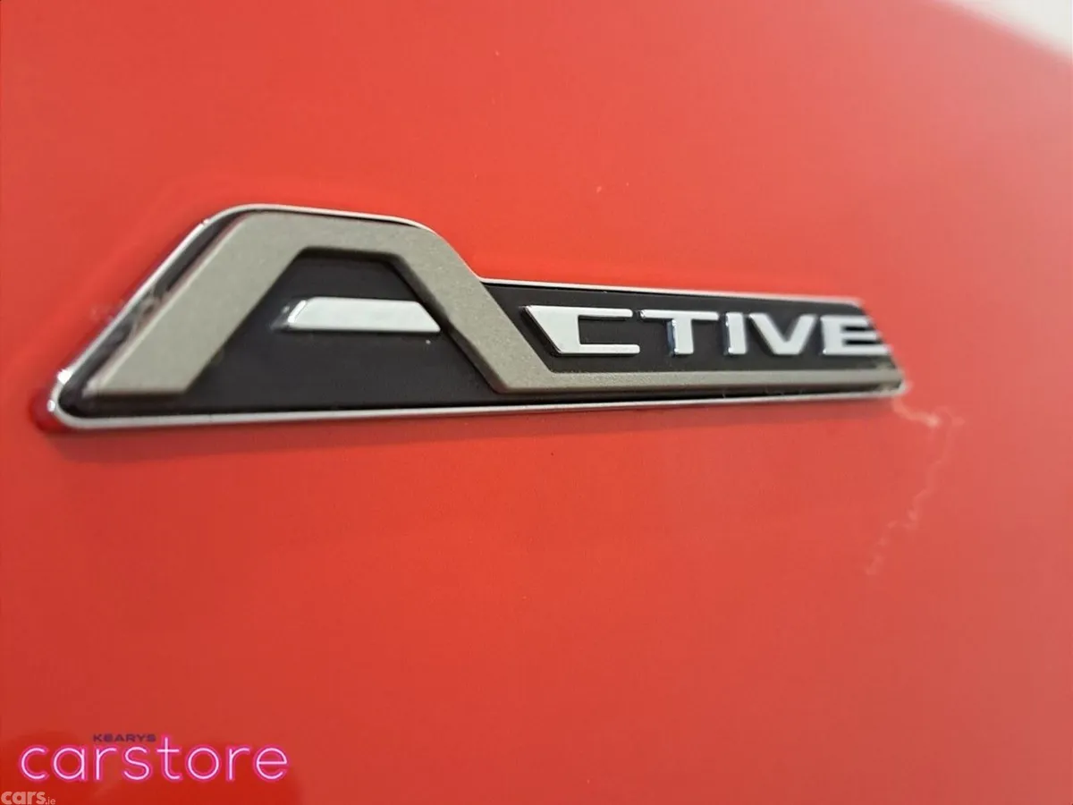 Ford Focus Hatchback, Diesel, 2021, Red