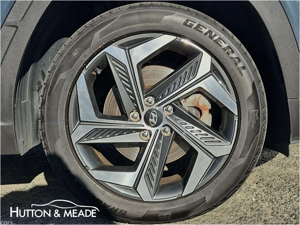 Hyundai Tucson SUV, Petrol Plug-in Hybrid, 2022, Grey