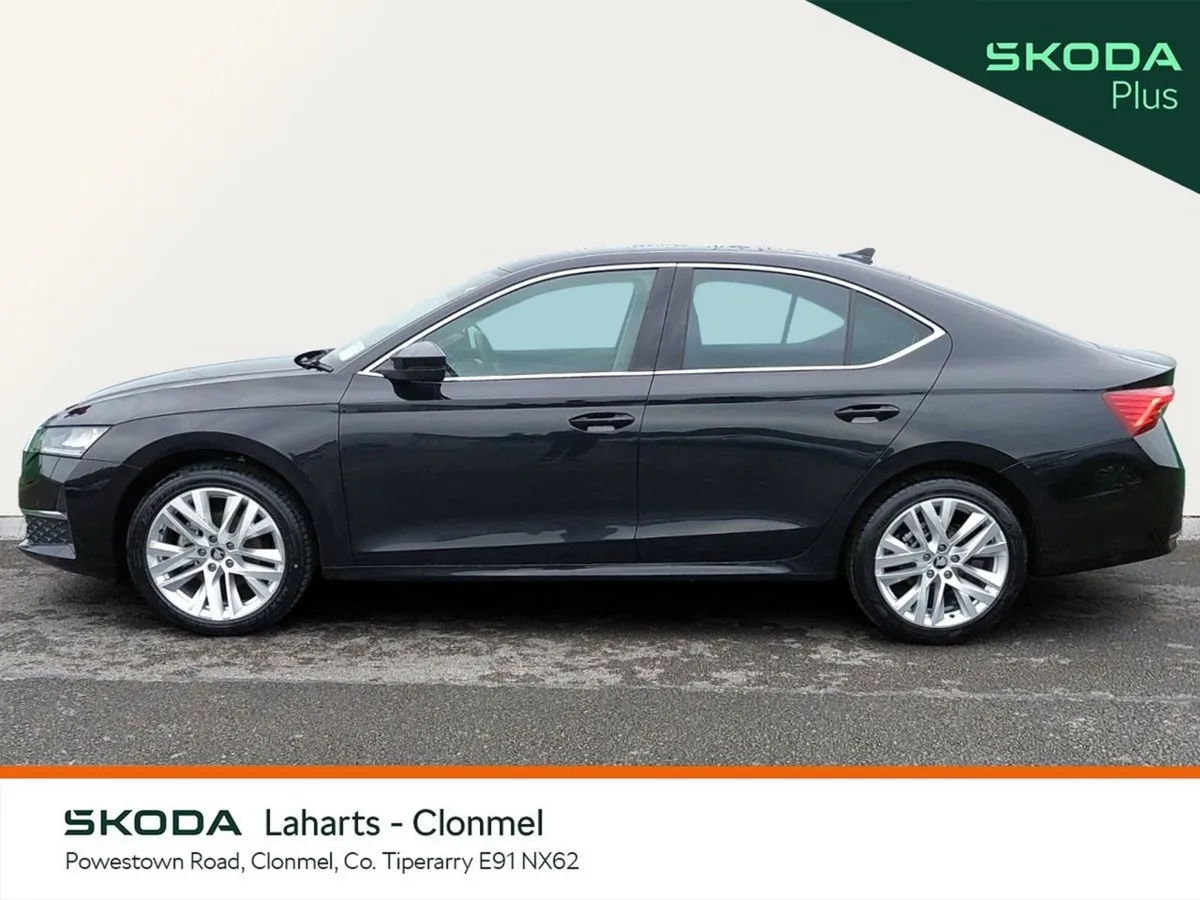 Skoda Octavia Saloon, Diesel, 2026, Black