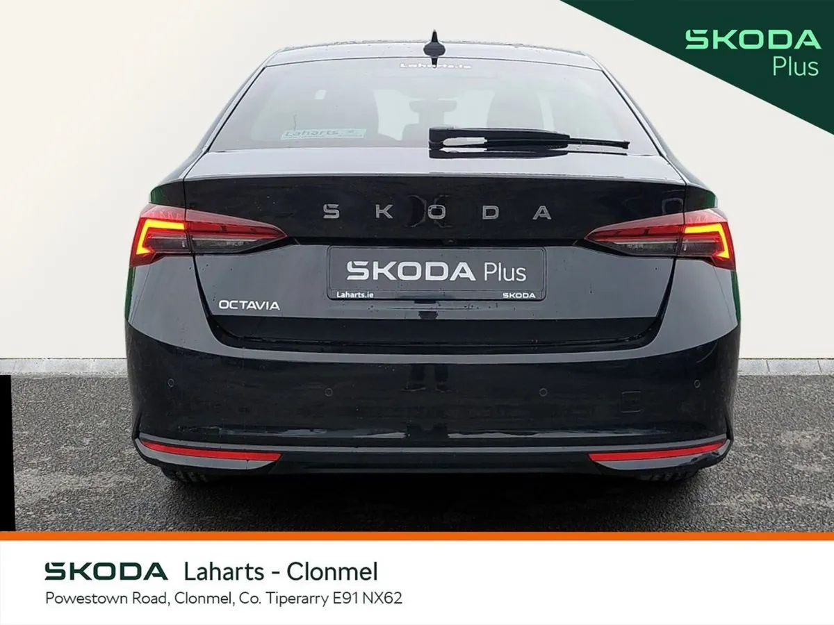 Skoda Octavia Saloon, Diesel, 2026, Black