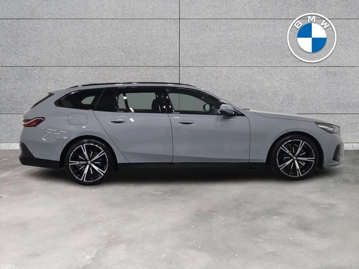 BMW 5-Series Estate, Petrol Hybrid, 2026, Grey