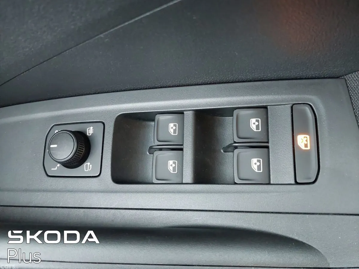 Skoda Fabia Hatchback, Petrol, 2025, Black