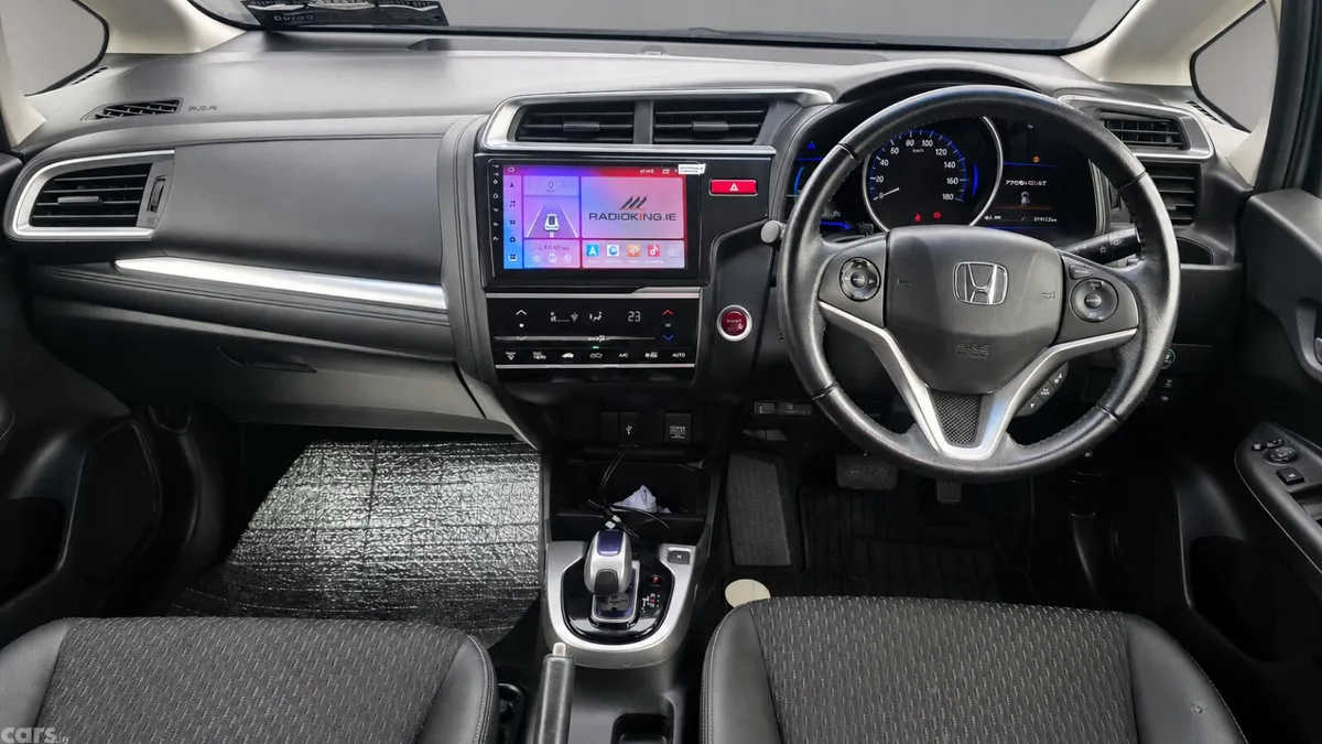 Honda Fit Hatchback, Petrol Hybrid, 2014, White