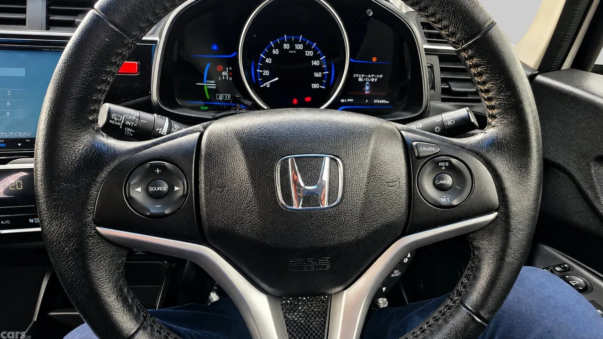 Honda Fit Hatchback, Petrol Hybrid, 2014, White