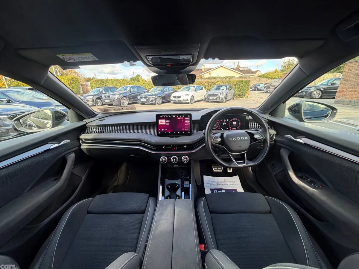 Skoda Superb Saloon, Diesel, 2025, Black