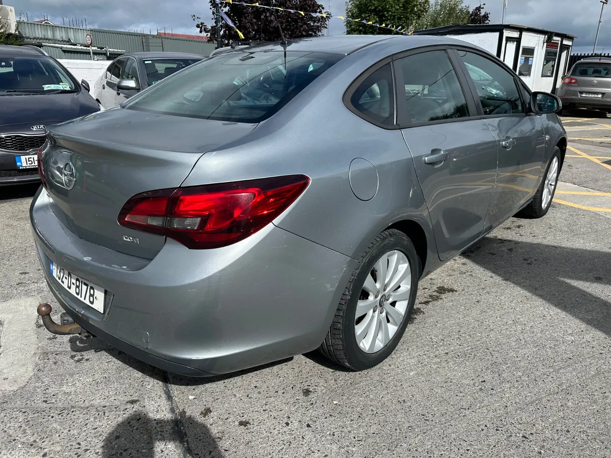 Opel Astra Saloon, Diesel, 2013, Silver