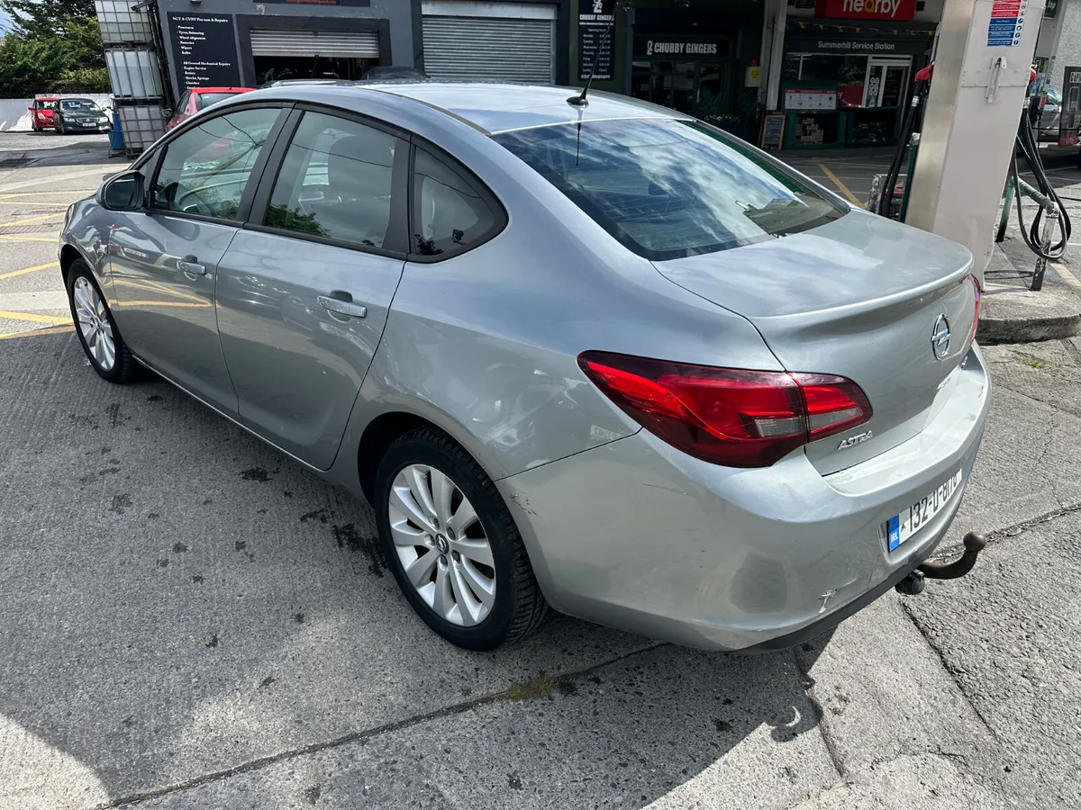 Opel Astra Saloon, Diesel, 2013, Silver