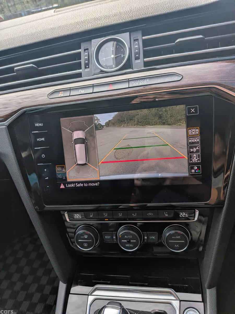 Volkswagen Passat Estate, Diesel, 2018, Silver