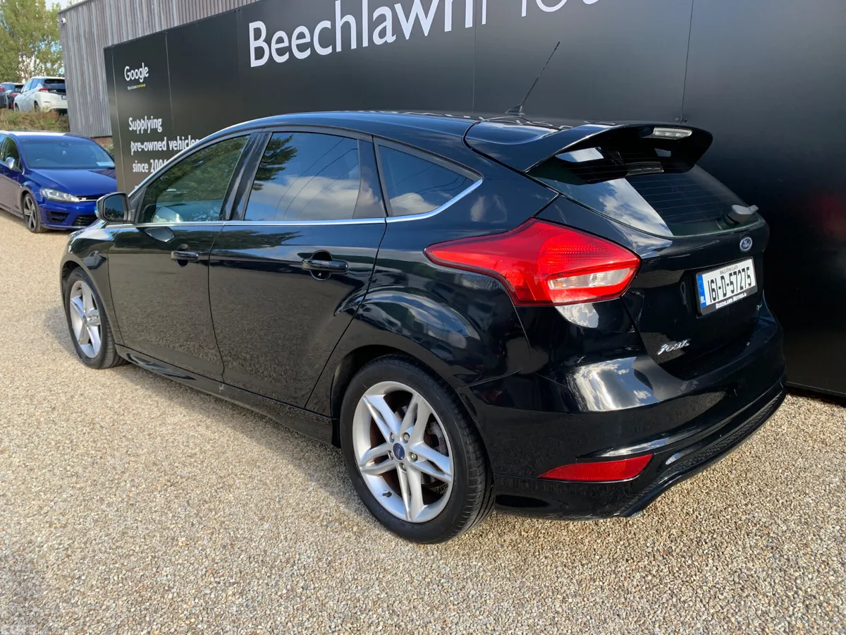 Ford Focus Hatchback, Petrol, 2016, Black