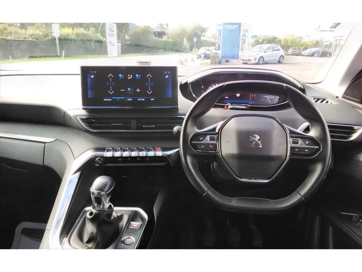Peugeot 5008 SUV, Diesel, 2022, Grey