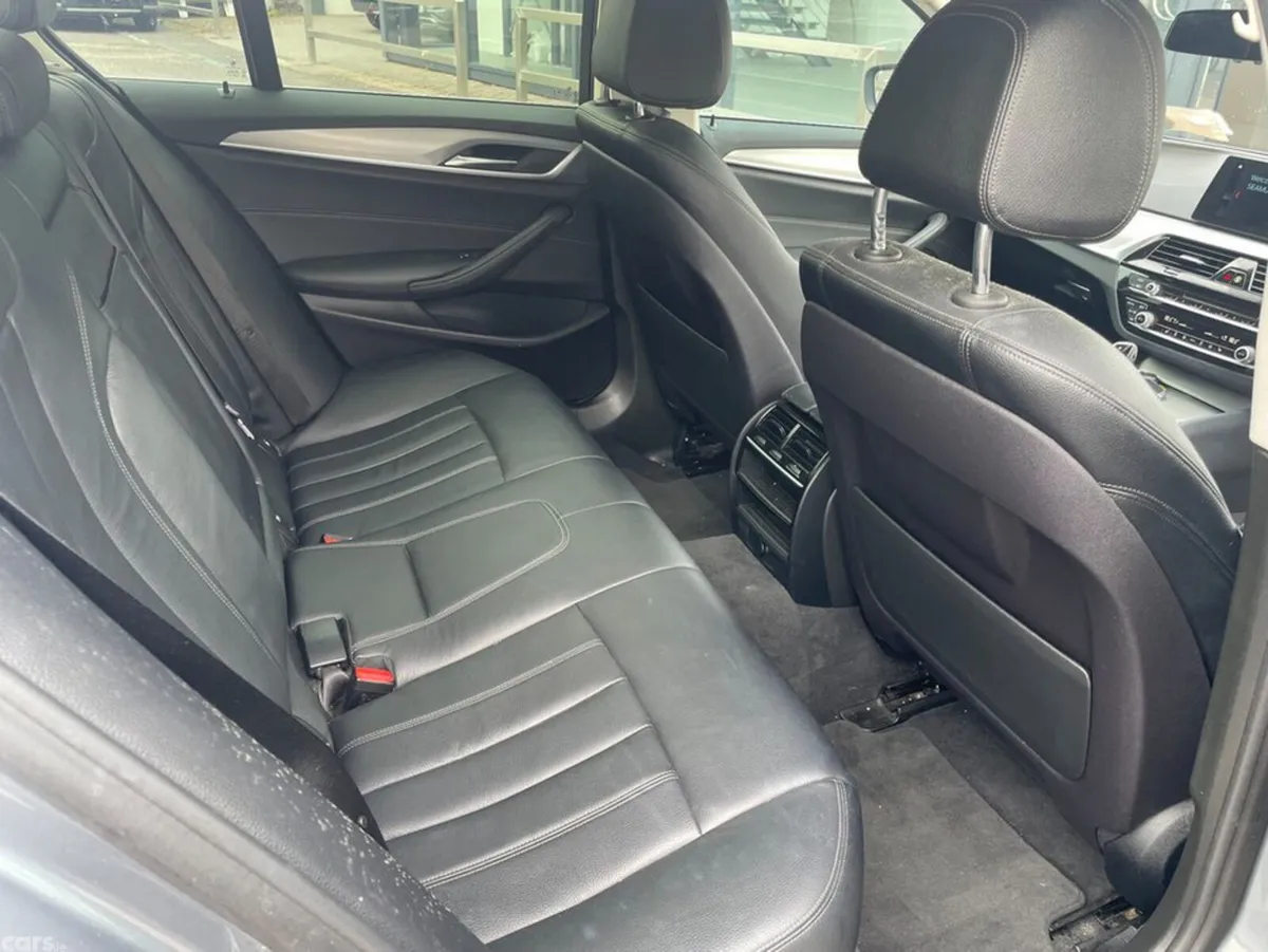 BMW 5-Series Saloon, Petrol Plug-in Hybrid, 2017, Blue
